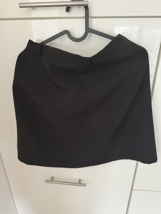 Piękna delikatna spódniczka L