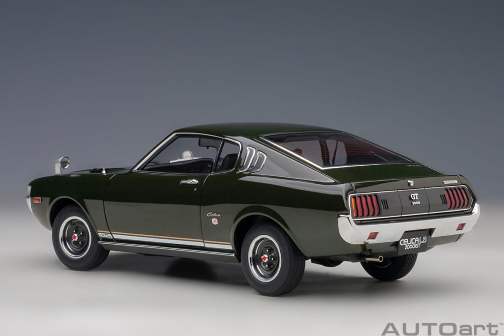 AUTOart Toyota Celica liftback 2000GT RA25 skala 1/18