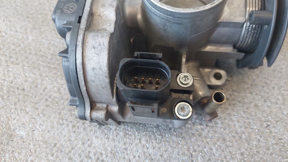 Corpo borboleta VOLKSWAGEN Golf IV (1J1)