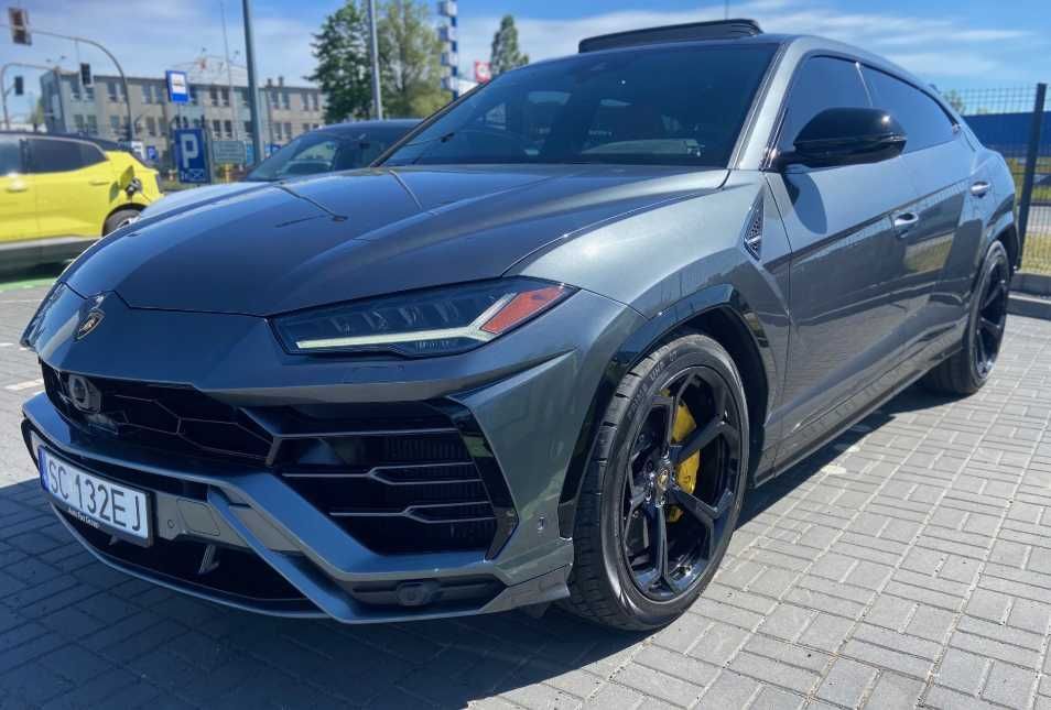 Розборка LAMBORGHINI URUS  є всі  б/у запчастини, шрот