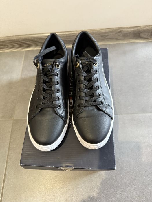 Buty damskie Tommy Hilfiger 39