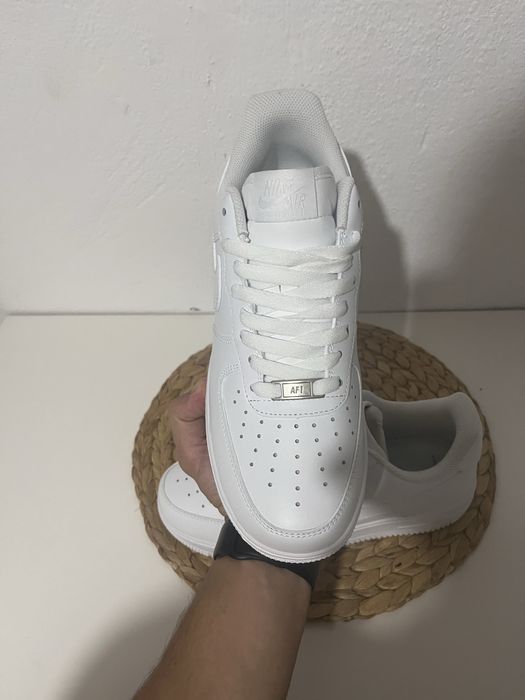 Nike Air Force 1 – Novas (Tamanho 42)