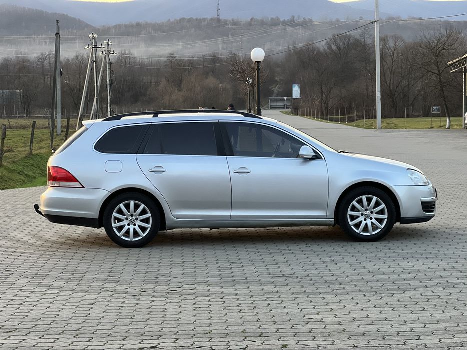 Машинка сімейна шустра