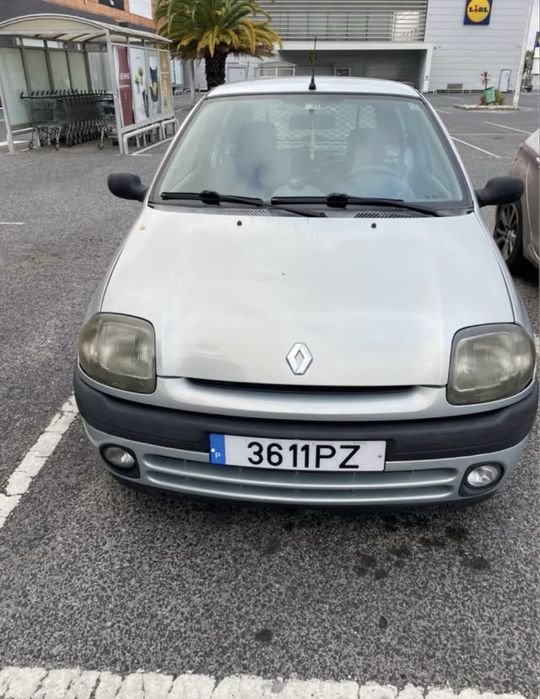Clio comercial 1.9D ano 2001 em bom estado geral com ar condicionado a 100%