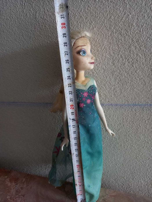 Boneca Elsa do filme Frozen