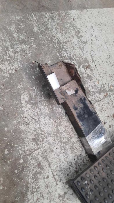 Land Rover Discovery 300 Pedal traseiro