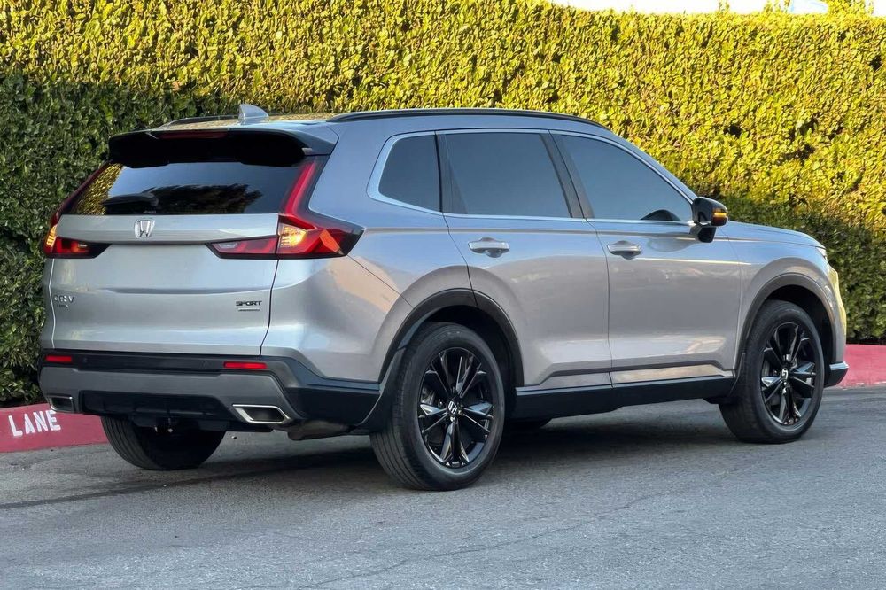 Honda CR-V Hybrid Sport Touring      2023