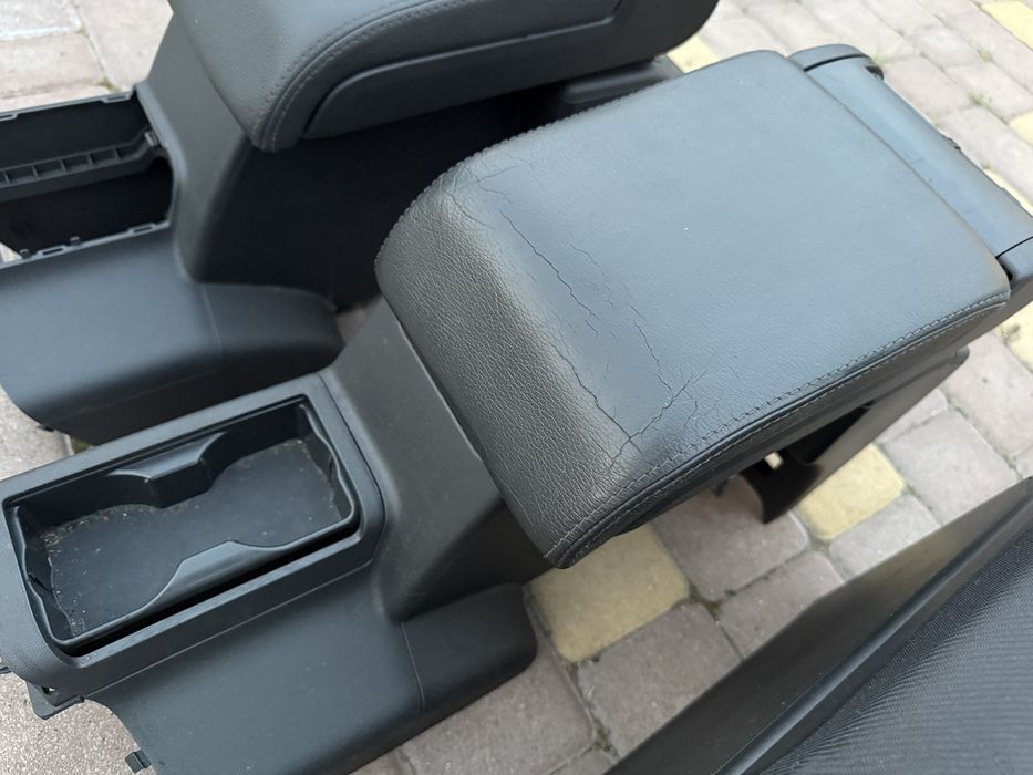 Підлокітник Opel Vectra C Signum
