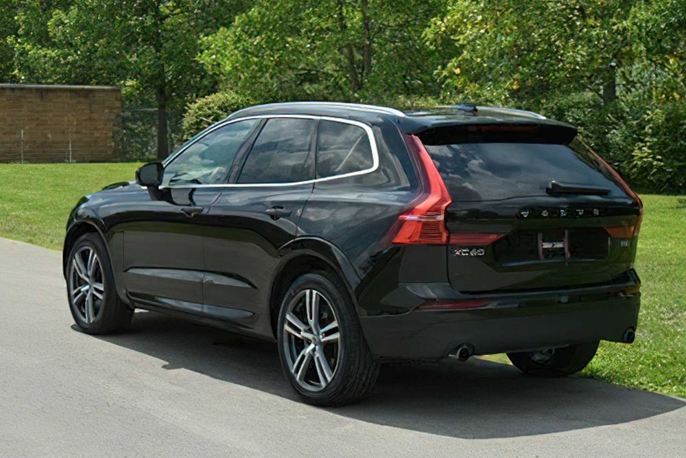 Volvo XC60 T6 Momentum      2019