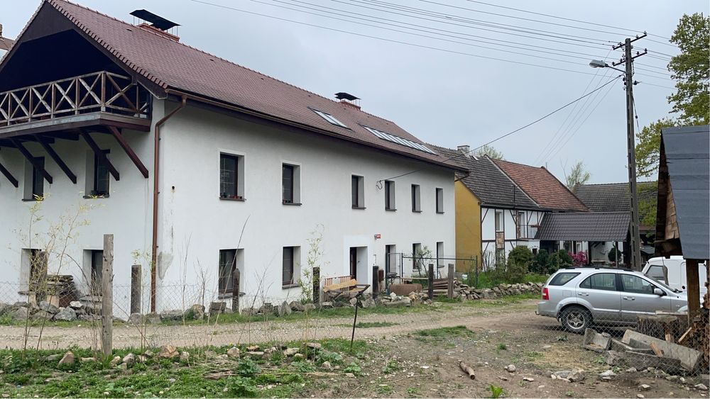 Dom po starym młynie 6 mieszkań odrestaurowany.