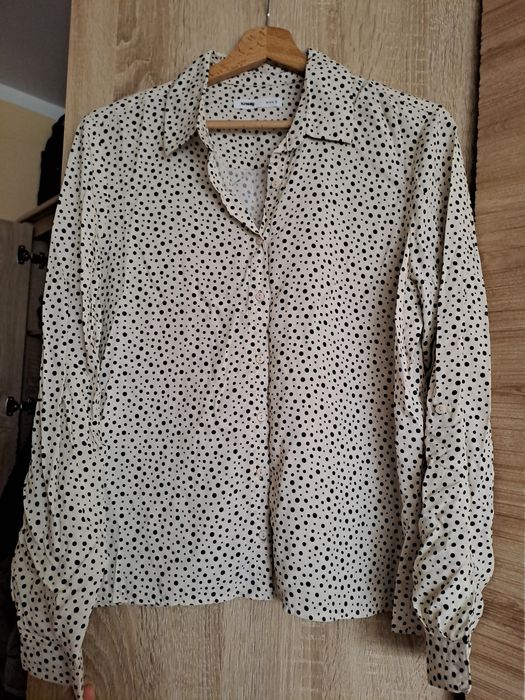 Koszula beżowa w kropki