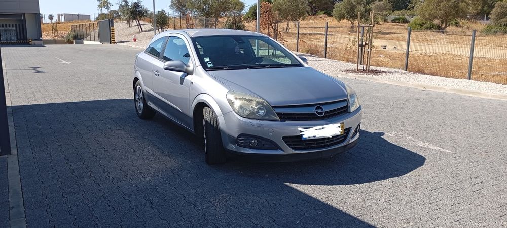 Opel Astra GTC 1.3 CDTI