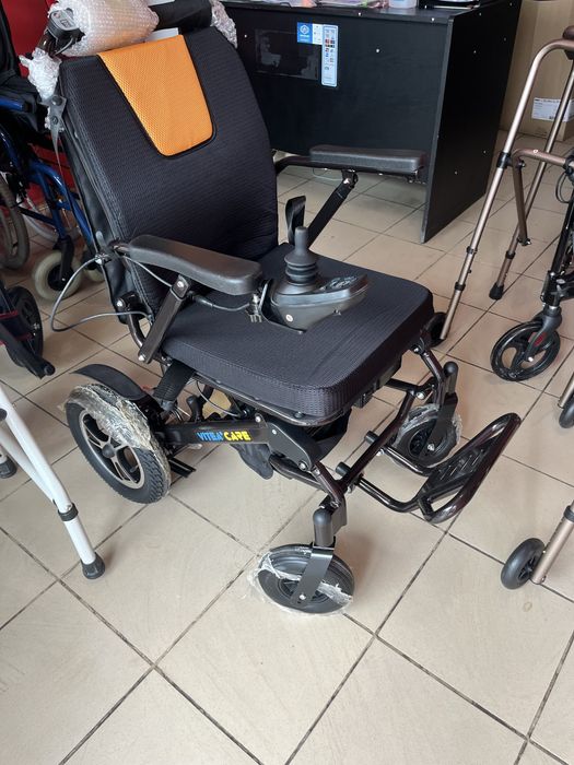 Wozek inwalidzki elektryczny Lekki