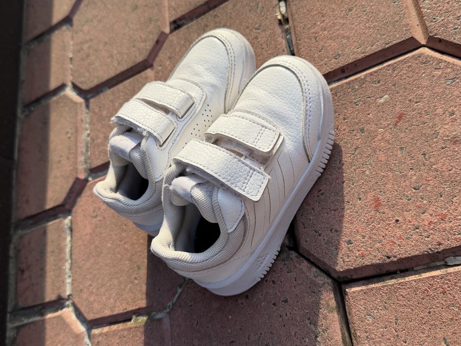 Кросівки кросовки адідас adidas 25 р 15,5 см