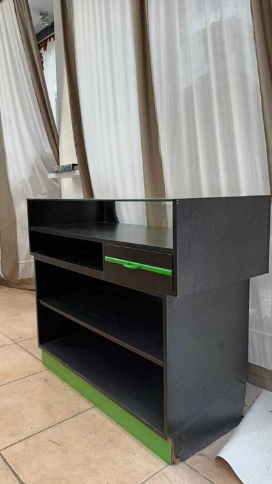 Balcão de loja usado