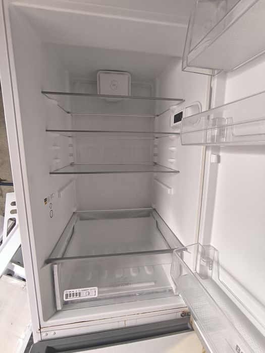 Ariston Hotpoint  H8 A1E W