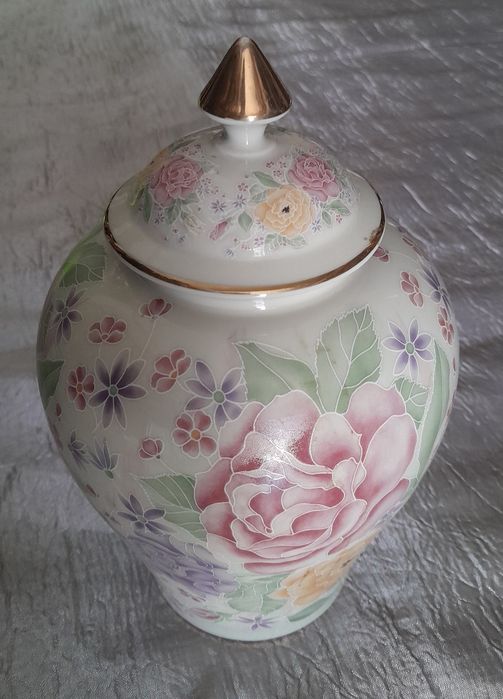 Pote decorativo em cerâmica