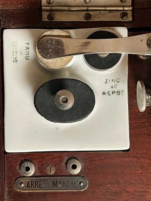 Aparelho de eletroterapia – Radiguet & Massiot Paris, cerca 1910