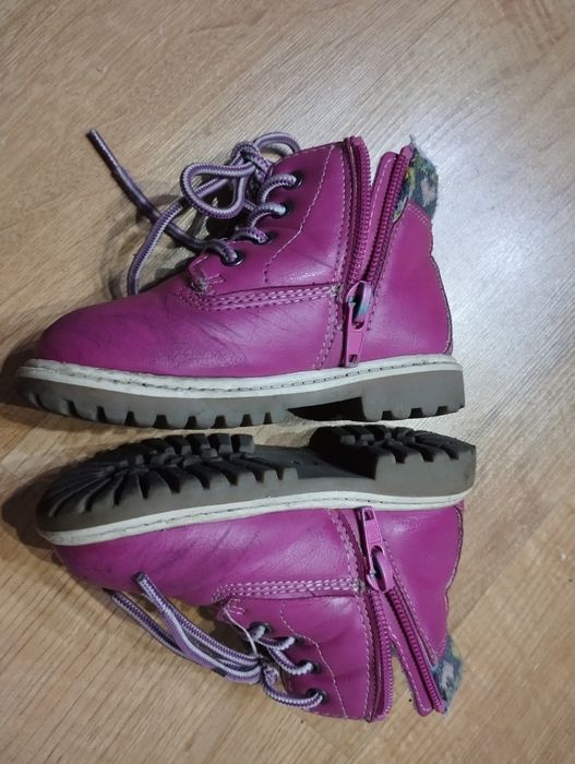 Adidasy FILS r 22 i gratis botki traperki