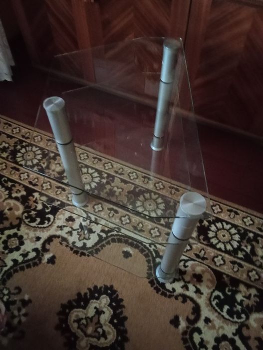 Stolik pod telewizor