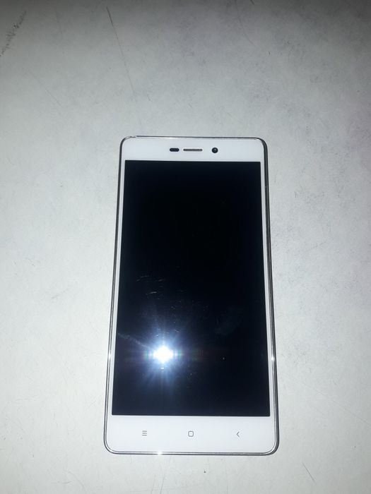 Недорого!! Смартфоны:  Samsung Galaxy J7  и  Xiaomi Redmi 3  (2/16Гб)