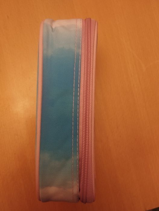 Piórnik szkolny NOWY