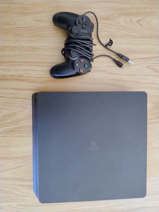 Playstation 4 - Ler a descrição!