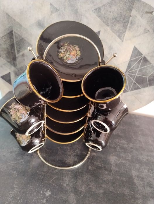 Кавовий сервіз в гарному стані