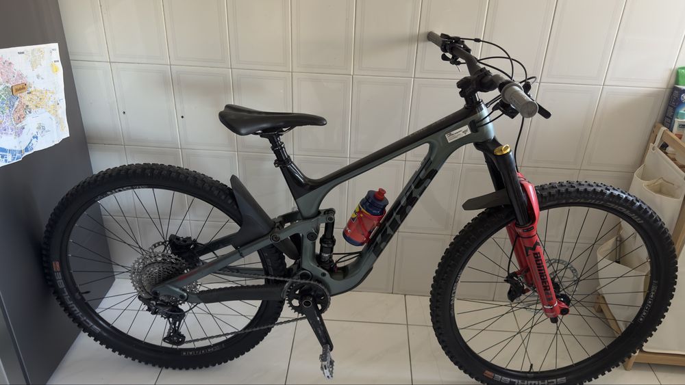 BiXS Lane 250 — Carbono — 29