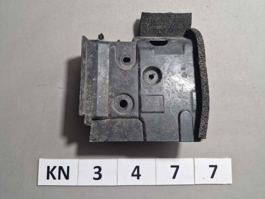 Toyota Land Cruiser prado 90 95-98 Кронштейн крила LH KN3477 1669311010