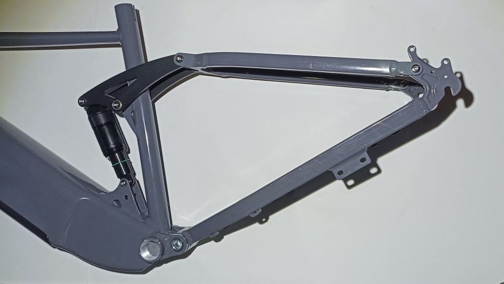 Кастомная алюминий рама для электровелосипеда двухподвес фэтбайк 26х4