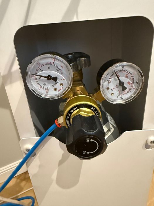 Sprzedam urządzenie do Karboksyterapii marki Hebe