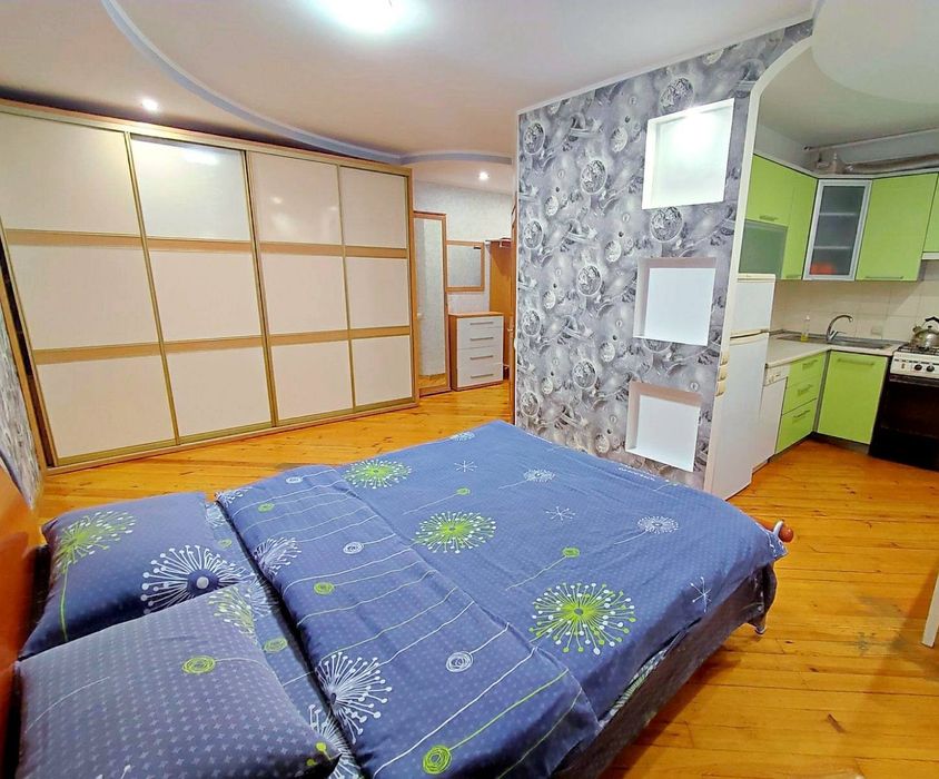 1-кім. Автовокзал "Чайка". Погодинно, подобово. Ціна доби. Власник.