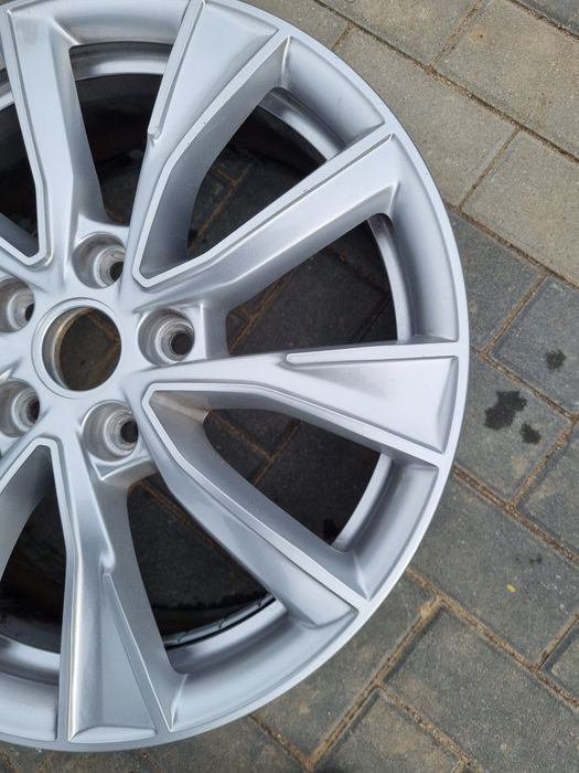 volkswagen t6 t7 multivan caravella 7t0 601.025e 7.5jx18 et60