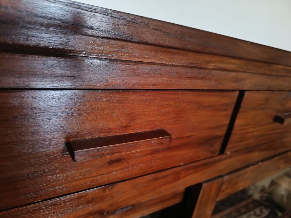 Aparador castanho  Banak