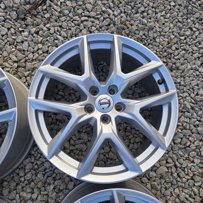 Oryginalne felgi Volvo 18 5x108 XC60,XC90 V60 V90 V70 V40,S60,S90
