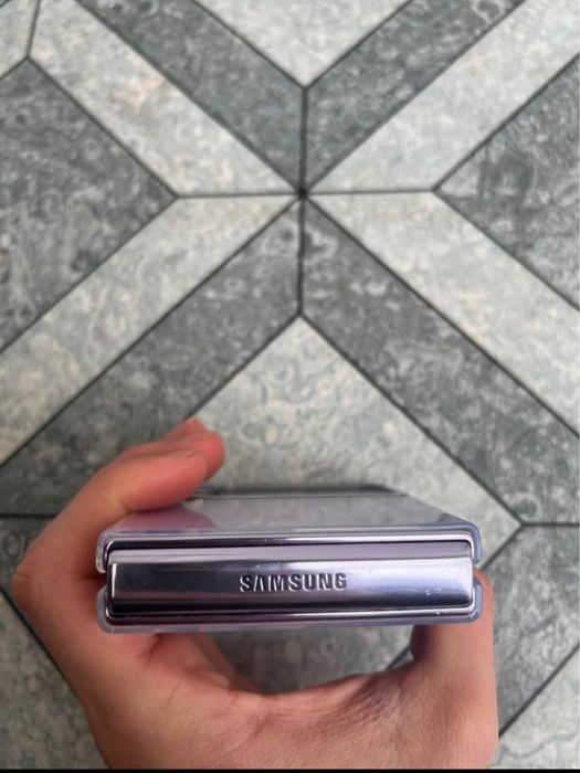 Samsung Z Flip 4 128 gb