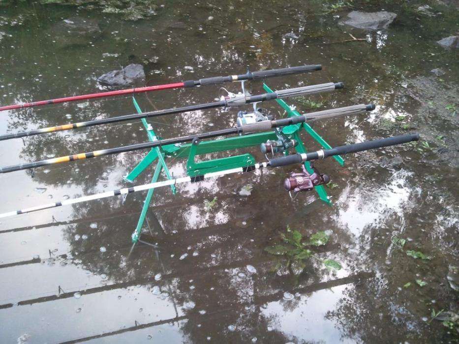 4 Fishing Rods (оцинкованная подставка для удилища)
