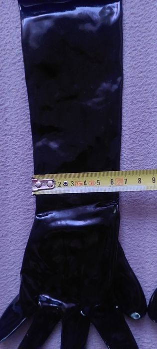 Długie rękawiczki latex