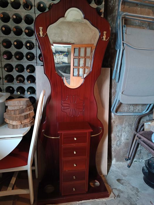 Bengaleiro com espelho