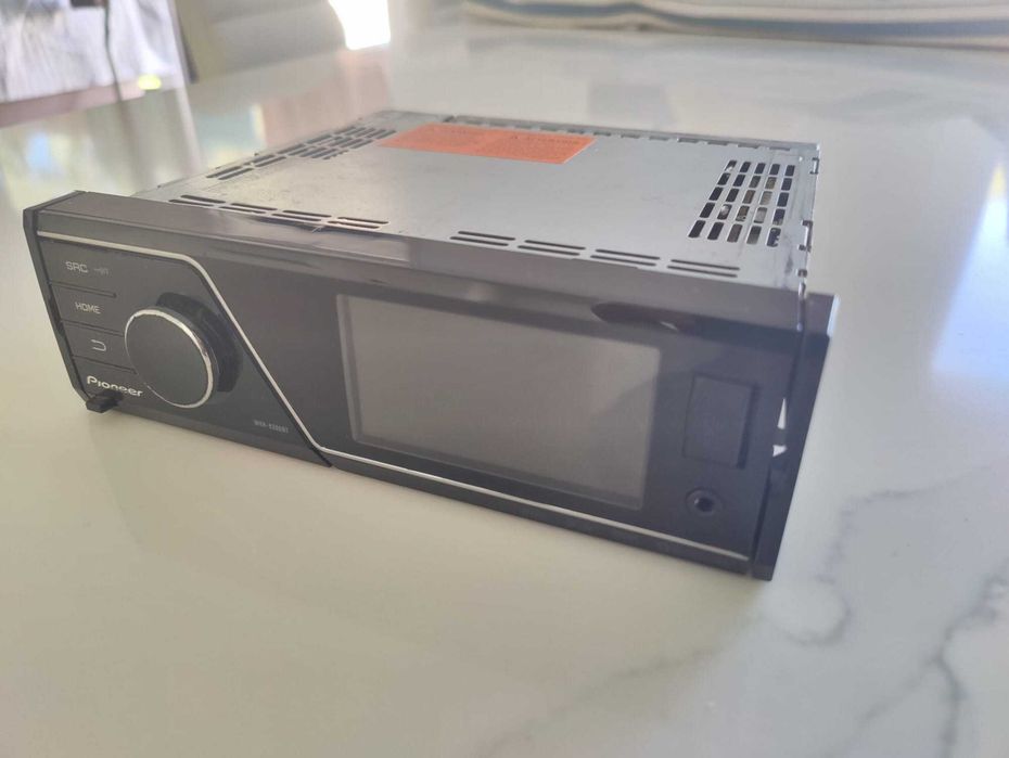 Autorrádio Pioneer MVH-8300BT (Bluetooth Parrot / Ecrã 3" TFT / USB / SD)