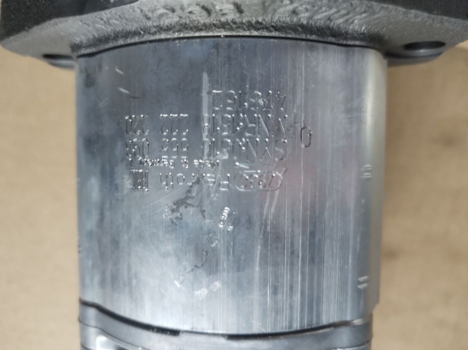 Pompa hydrauliczna Renault prawa  Bosch Rexroth