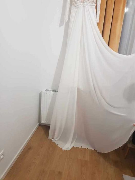 Suknia ślubna ozmiar s/m