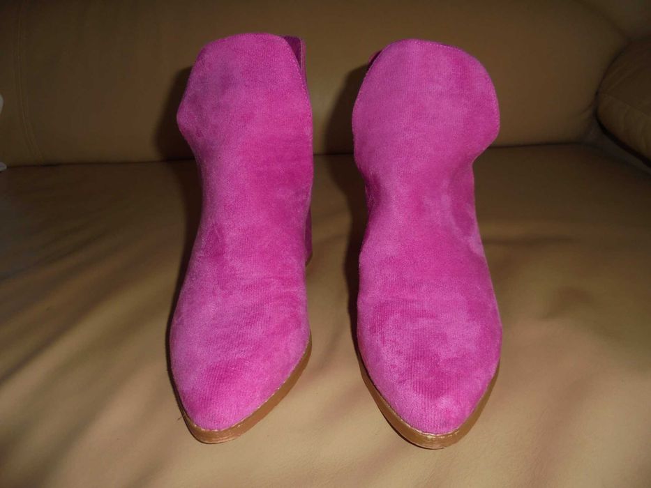 Botins de senhora cor - de - rosa