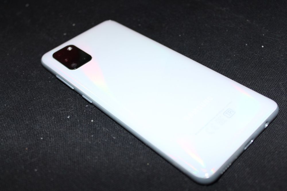 Samsung a31 (самсунг а31)