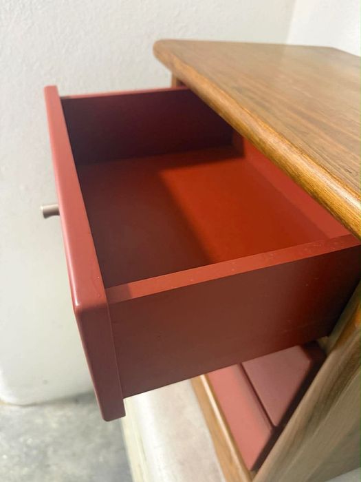 Mesa de cabeceira vintage - em madeira maciça