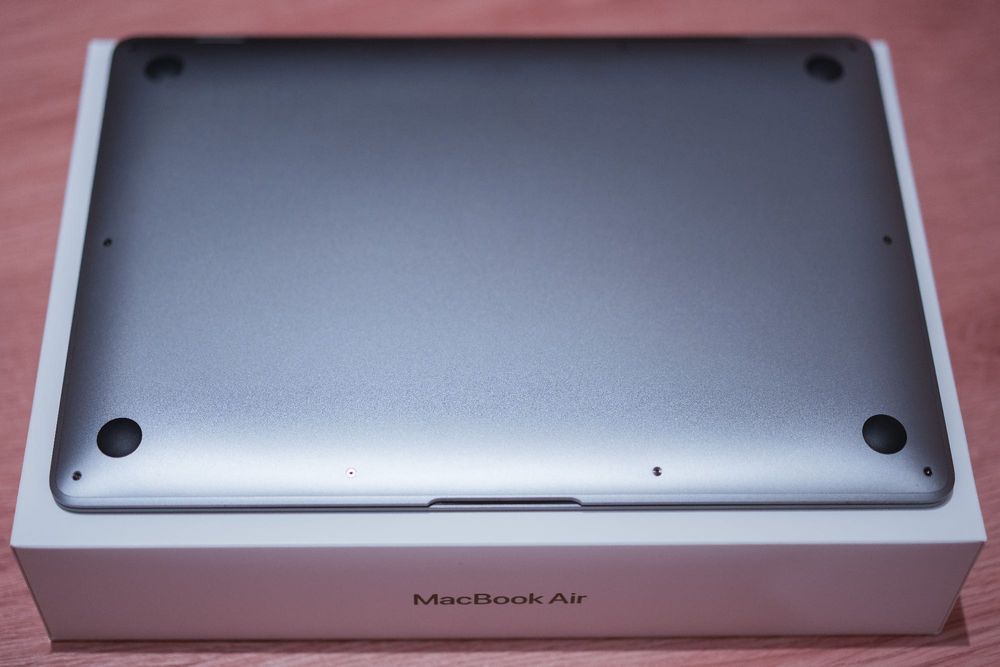 MacBook Air 2020, processador M1, 512gb SSD, 8GB memória