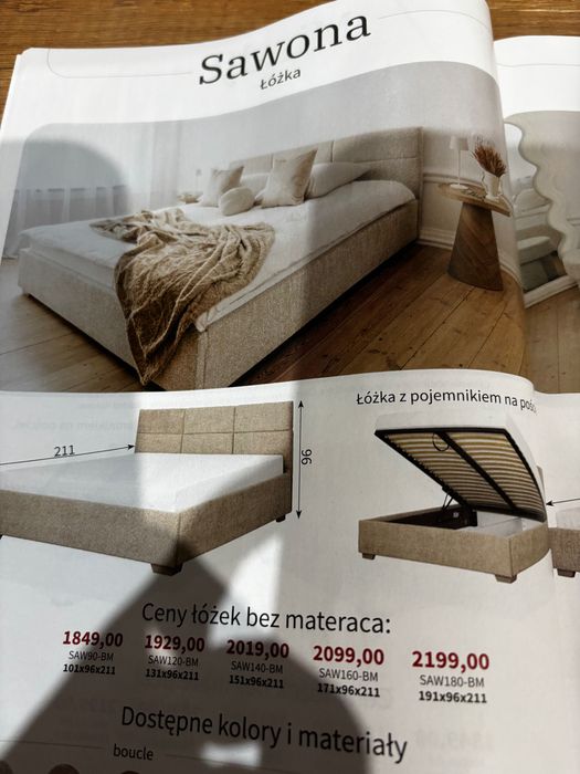 Łoże z materacem