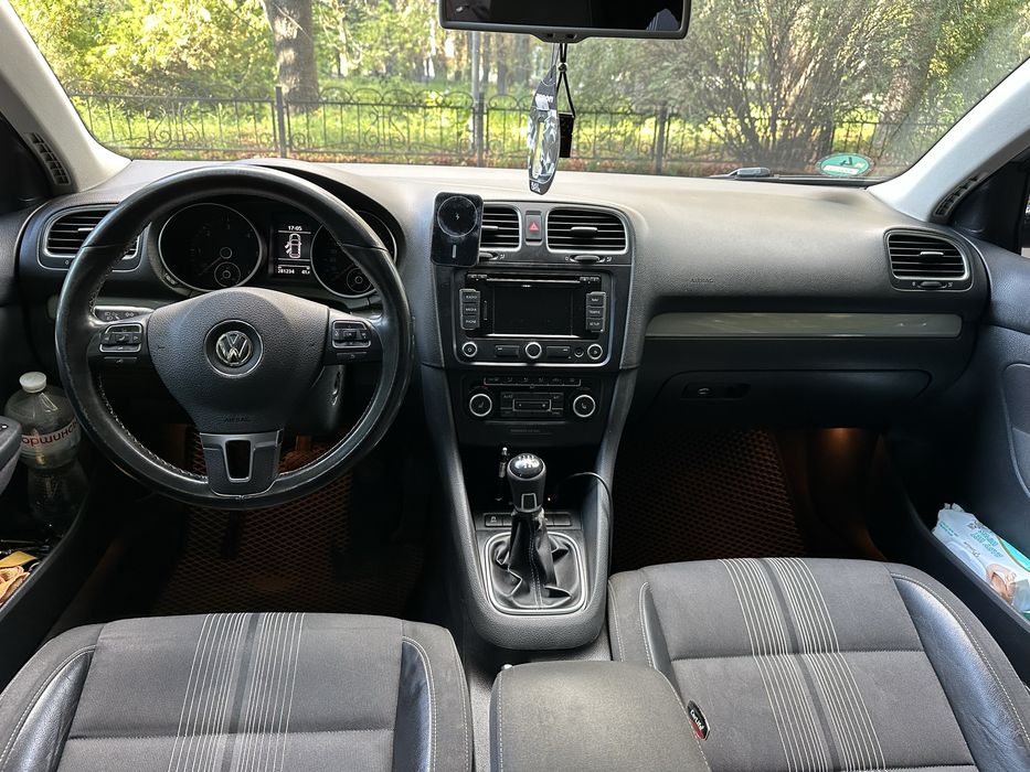 Volkswagen Golf VI 2012