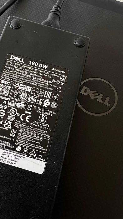 Portátil Dell Precision 7520 | Workstation Gama Profissional | i7-6820HQ | 32GB RAM | SSD 512GB | NVIDIA Quadro M2200 | Full HD 15.6" Notebook Laptop